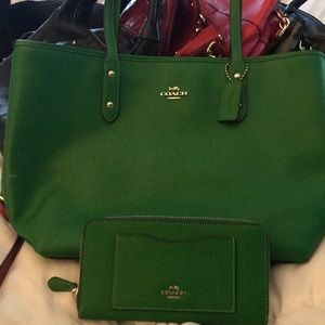 Green Coach handbag with Matching Wallet